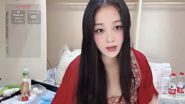 yueyue2003 online show from 11.14.25