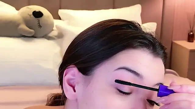 Alice Deleon online show from 11.24.25