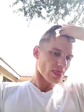 Ruanie online show from 04.18.26