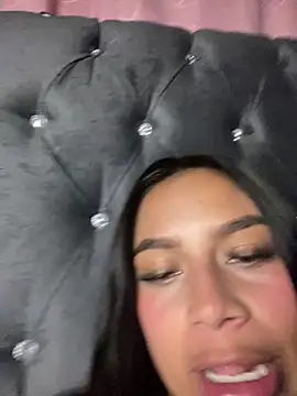 Snapshot of Emily_sharlot chatting on 02.20.26 Emily sharlot online show from 02.20.26