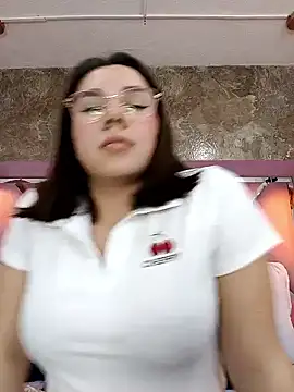 EmmaSulivan online show from 01.05.26