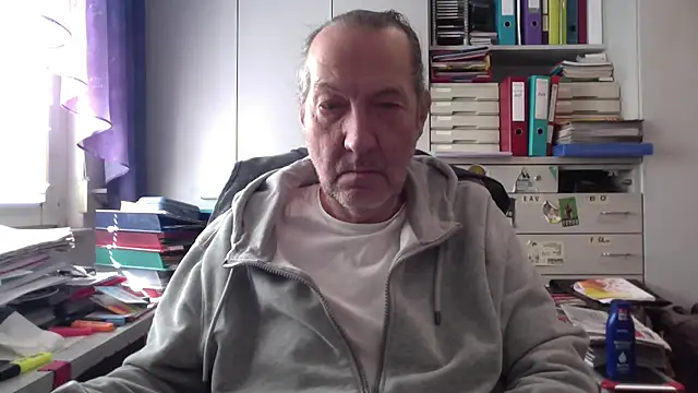 HMStraps01 online show from 03.03.25