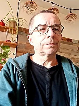 Snapshot of Xavspank2 chatting on 03.01.26 Xavspank2 online show from 03.01.26