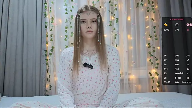 Snapshot of CarolinePepper chatting on 01.17.26 CarolinePepper online show from 01.17.26