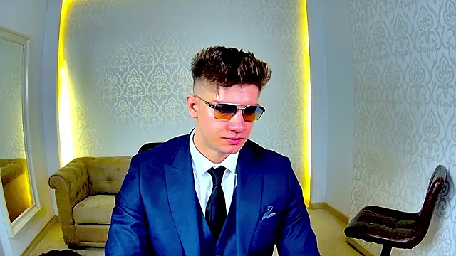 MaxKaiden online show from 02.14.26