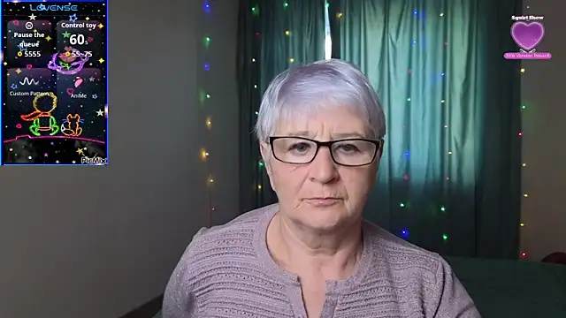 Sandra Snowflake online show from 10.03.25