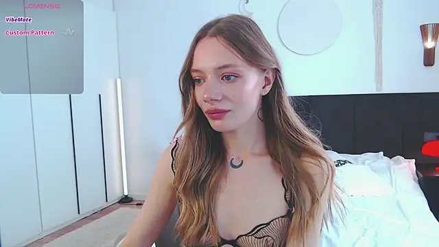 LunaticaBae online show from 03.31.26