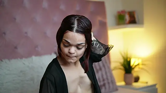 MaiaMini online show from 11.05.25