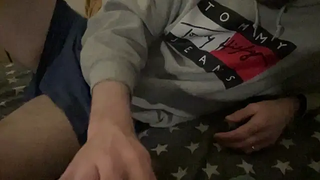 Snapshot of larsfrommars1992 chatting on 02.20.25 larsfrommars1992 online show from 02.20.25