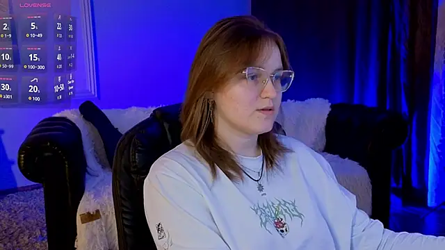 Snapshot of Rada_Woods chatting on 11.13.25 Rada Woods online show from 11.13.25