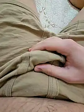 Snapshot of skiciyunis chatting on 03.08.25 skiciyunis online show from 03.08.25