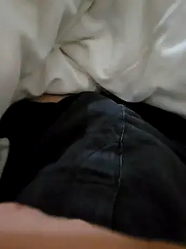 Snapshot of skiciyunis chatting on 11.16.25 skiciyunis online show from 11.16.25