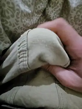 Snapshot of skiciyunis chatting on 12.02.25 skiciyunis online show from 12.02.25