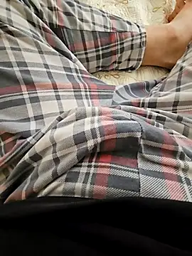 Snapshot of skiciyunis chatting on 02.13.26 skiciyunis online show from 02.13.26