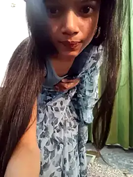 Snapshot of yourslady_ chatting on 02.27.25 yourslady online show from 02.27.25