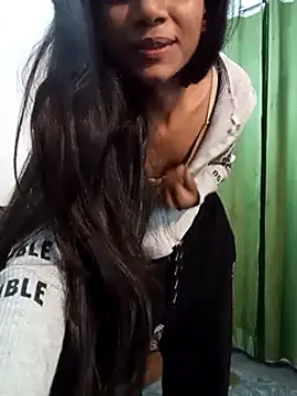 Snapshot of yourslady_ chatting on 03.01.25 yourslady online show from 03.01.25