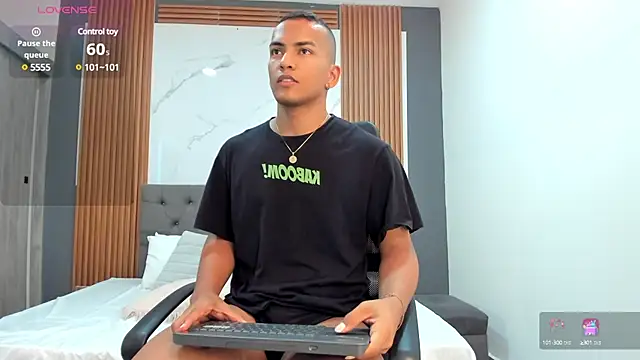 Rafa2004Cruz online show from 02.19.25