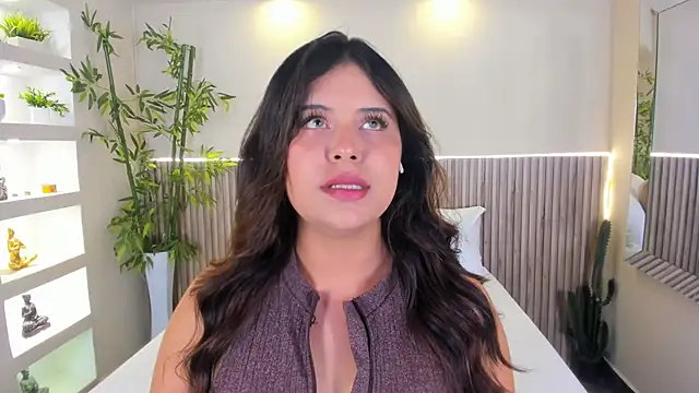 Snapshot of GeorginaReyes chatting on 05.25.26 GeorginaReyes online show from 05.25.26
