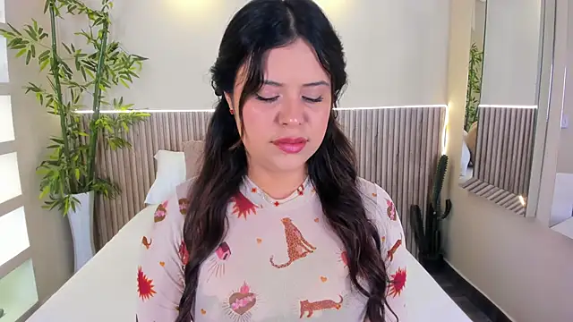 Snapshot of GeorginaReyes chatting on 06.04.26 GeorginaReyes online show from 06.04.26