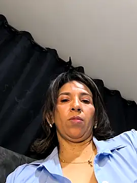 Mrsvictoriaaa online show from 03.04.25