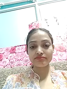 Snapshot of Kavyacute08 chatting on 11.17.25 Kavyacute08 online show from 11.17.25