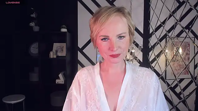 Sandra Kind online show from 02.20.25