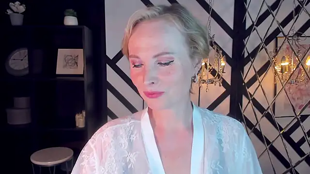 Sandra Kind online show from 02.24.25