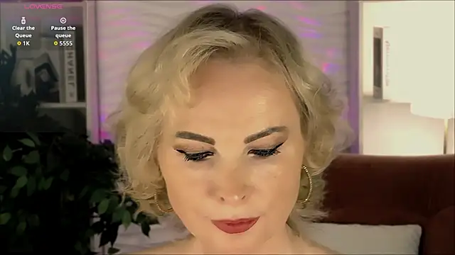 Sandra Kind online show from 10.24.25