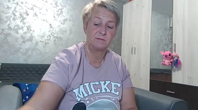 RosesandLillies online show from 02.22.25