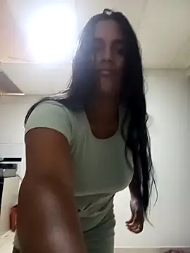 victoria roussee online show from 03.04.25