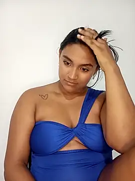 victoria roussee online show from 03.20.25