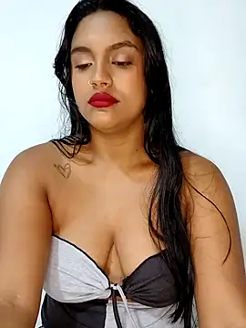 victoria roussee online show from 03.22.25