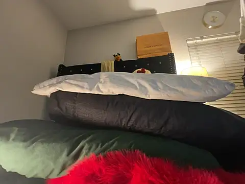 celestefantasea online show from 02.19.25