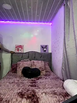 Emily-teen online show from 11.06.25