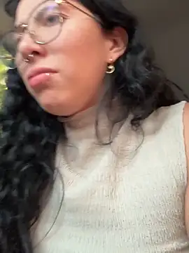 Alice surprise online show from 12.13.25