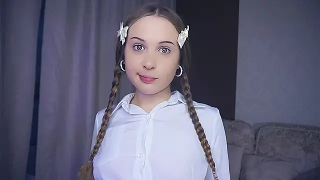 QuennaCoote online show from 01.08.26