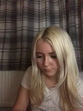 Blondie Sofia Essexbabe online show from 09.28.25