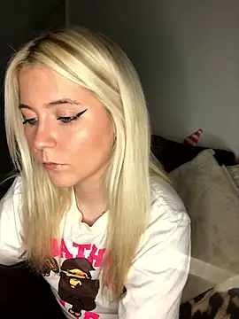 Blondie Sofia Essexbabe online show from 01.12.26