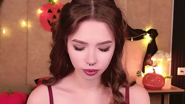 Sierra Fane online show from 10.27.25