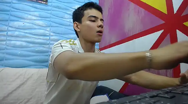 Snapshot of seigfried0 chatting on 02.25.25 seigfried0 online show from 02.25.25