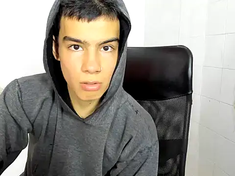 Snapshot of seigfried0 chatting on 03.02.25 seigfried0 online show from 03.02.25