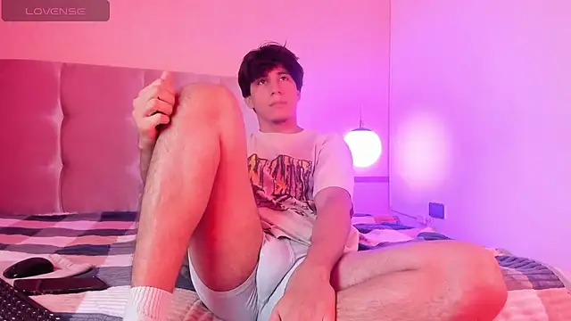 Allex Cano online show from 04.10.26