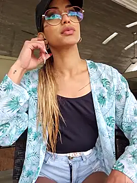 EmmyCortez online show from 03.11.25