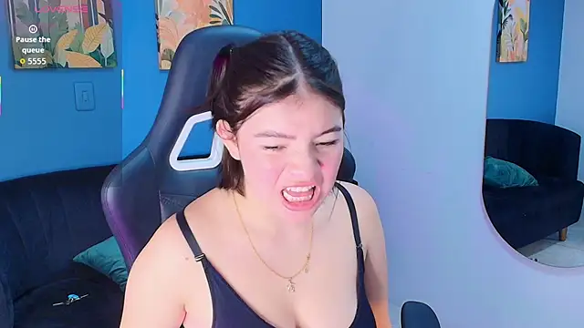 Zamira Taylor online show from 10.22.25