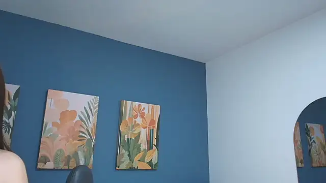 Zamira Taylor online show from 02.05.26