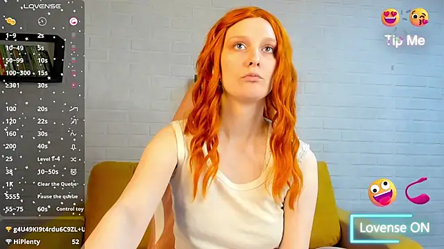 Snapshot of KristinMoore chatting on 03.20.25 KristinMoore online show from 03.20.25