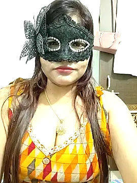 Snapshot of nitiya0100 chatting on 02.23.25 nitiya0100 online show from 02.23.25