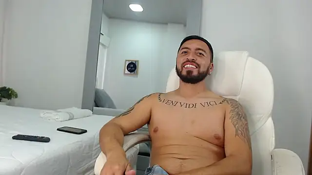 Snapshot of sebastian_colle chatting on 02.27.25 sebastian colle online show from 02.27.25