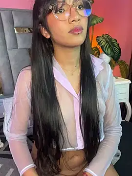 Tyla Ks online show from 03.13.25