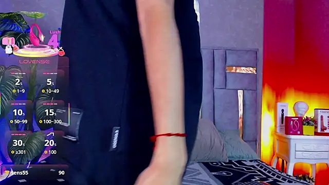 Tyla Ks online show from 10.06.25